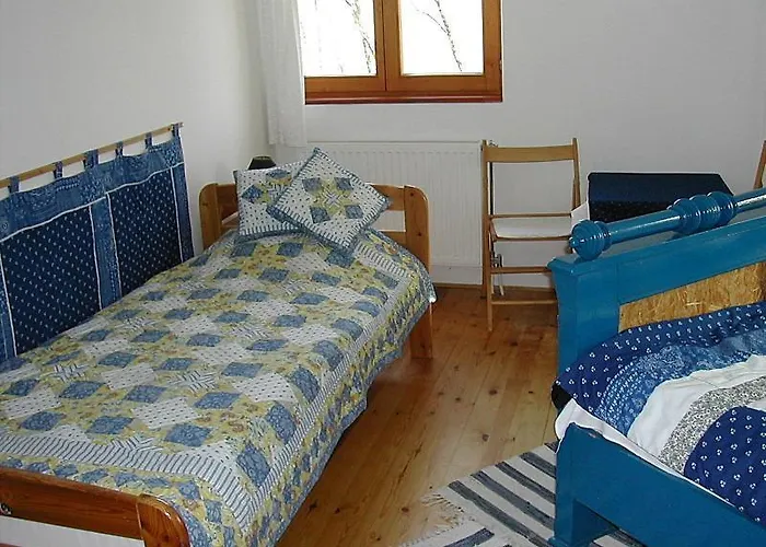 Malom Tanya Panzio *